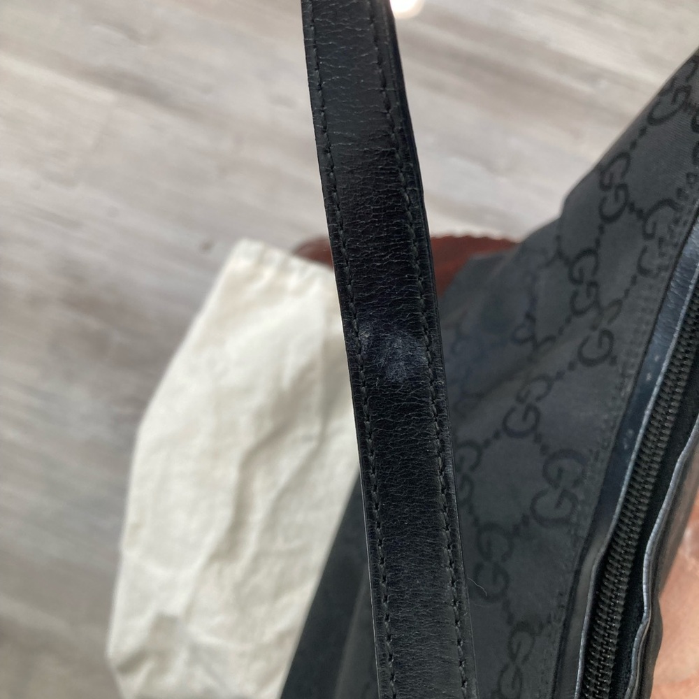Pre-loved Gucci Black GG Canvas Shoulder Handbag - Picture 11 of 12